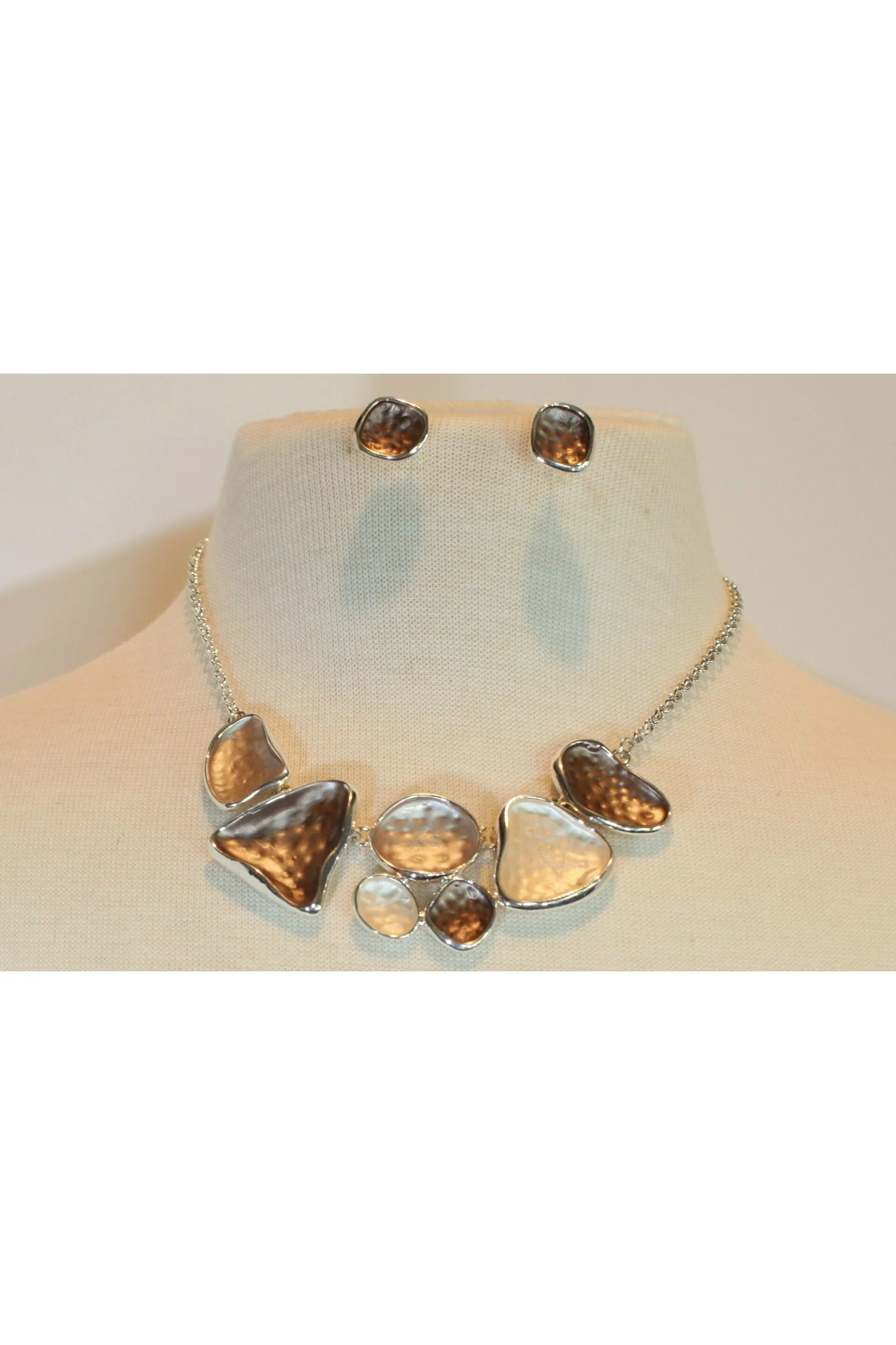 Cream And Mauve Geometric Necklace
